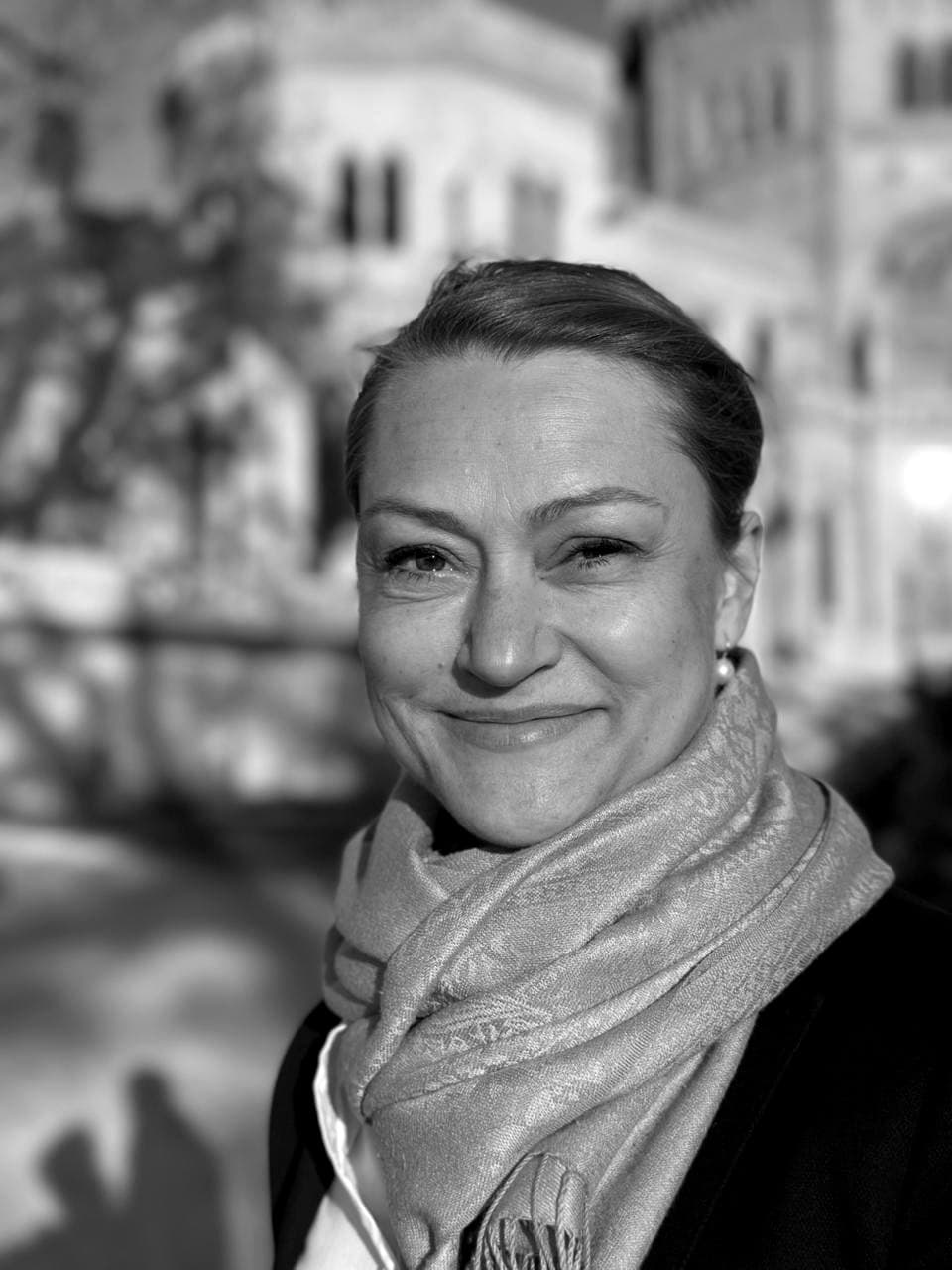 Schwarz-Weiß-Portrait von Christina